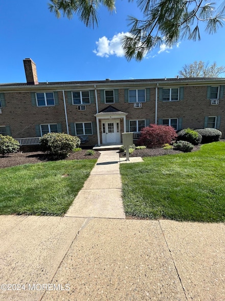 4 Windsor Terrace Unit B, Freehold, NJ 07728