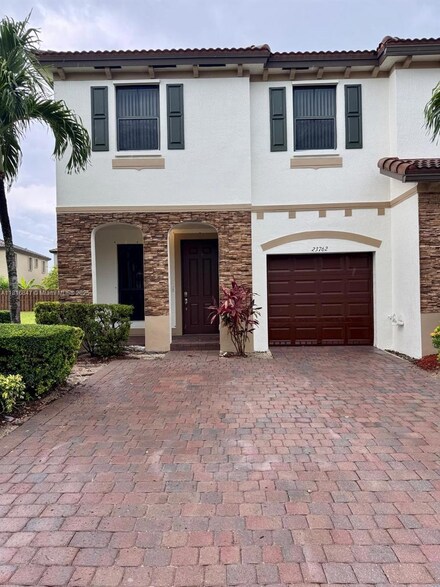 23762 SW 118th Ave, Homestead, FL 33032