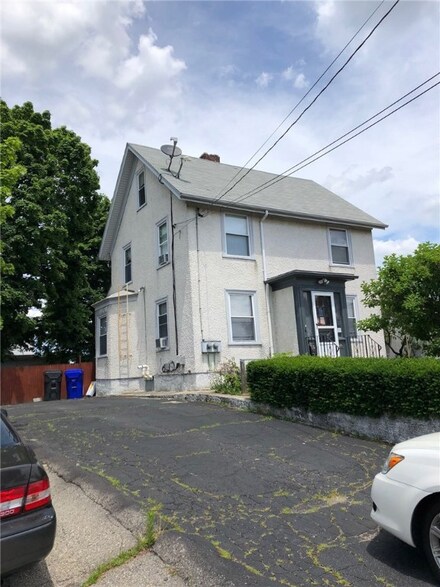 57 Tremont St, Central Falls, RI 02863