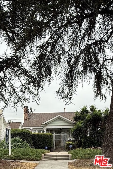 206 N Hobart Blvd, Los Angeles, CA 90004