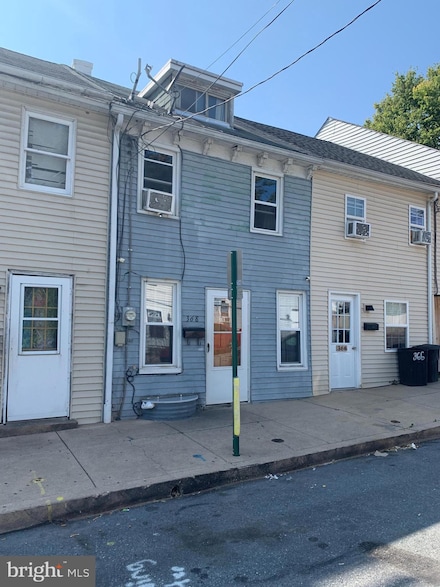 368 S 3rd St, Columbia, PA 17512