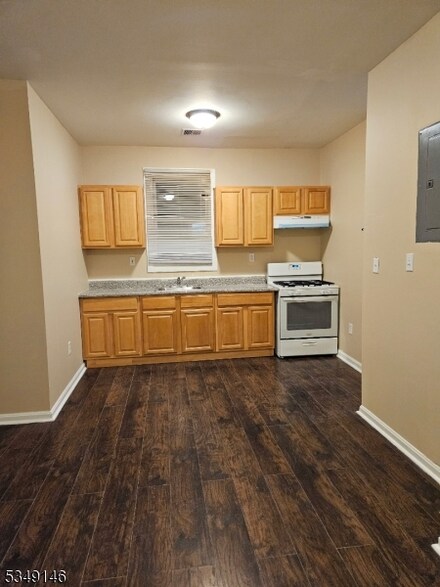 604 S Park St Unit 6, Elizabethport, NJ 07206