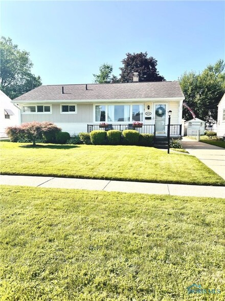 2611 Wyndale Rd, Toledo, OH 43613