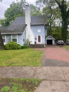 60 Edgewood Rd, Rockville Centre, NY 11570