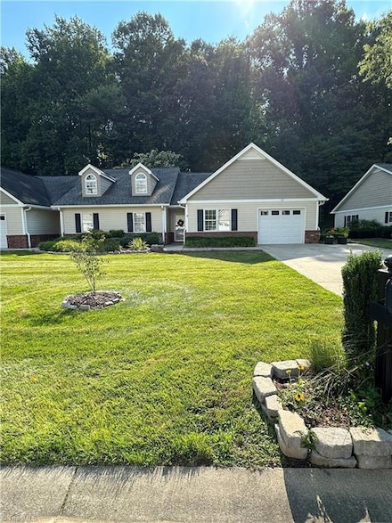 135 Plantation Place Ln, Mount Airy, NC 27030