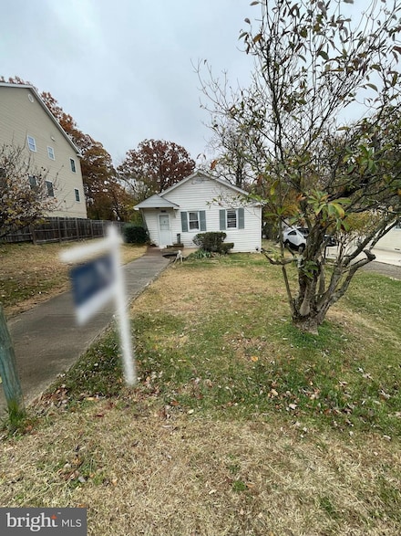 5715 Magnolia Ln, Falls Church, VA 22041