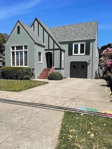 535 Corbitt Dr, Burlingame, CA 94010