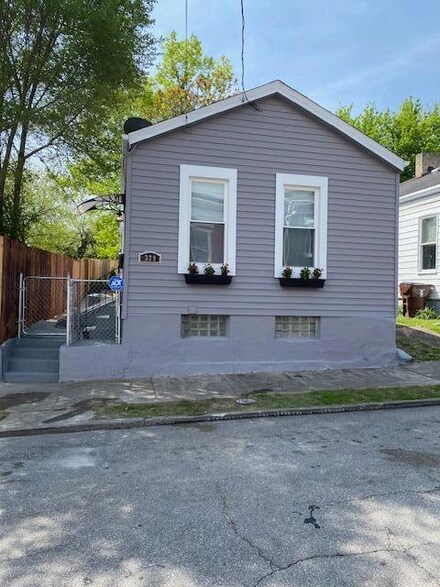 329 Bush St, Covington, KY 41011
