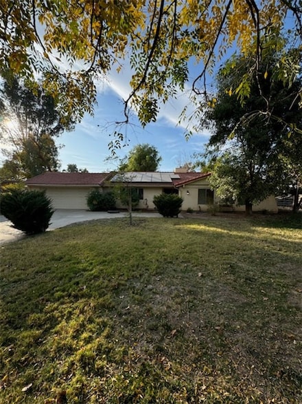 30303 Stephanie St, Hemet, CA 92543