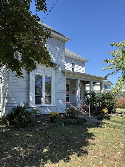 527 S 7th St, Mayfield, KY 42066