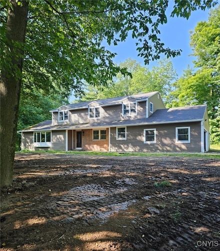 2790 Falls Rd, Marcellus, NY 13108
