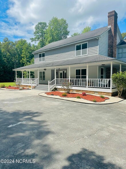 315 Nottingham Rd, Jacksonville, NC 28546