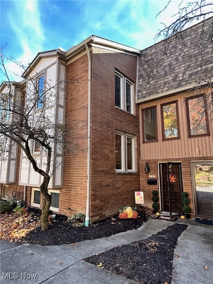 6854 W Fitzwater Rd Unit 29, Brecksville, OH 44141