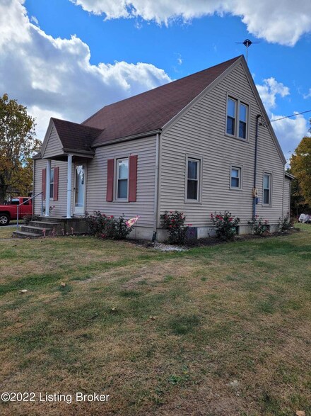 72 Simmons St, Worthville, KY 41098