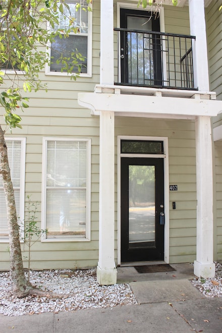 1417 Pullen Rd, Tallahassee, FL 32303