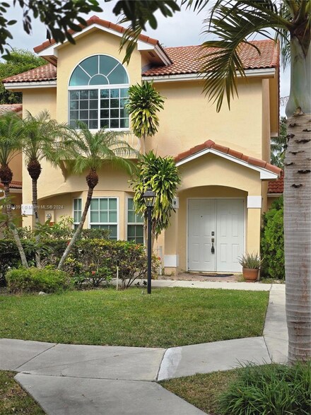 15331 SW 111th St, Miami, FL 33196