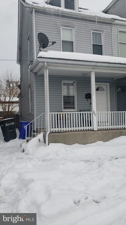 646 Brookline St, Reading, PA 19611