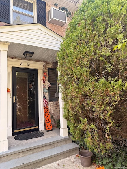 81-10 Langdale St Unit 247A, New Hyde Park, NY 11040