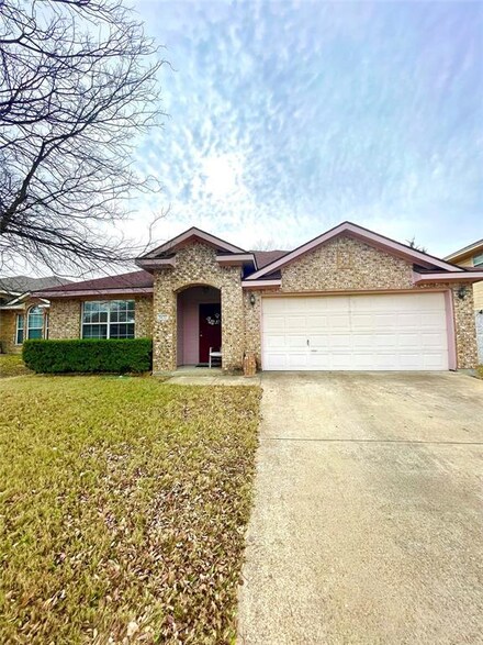 1432 Cibola Dr, Dallas, TX 75211