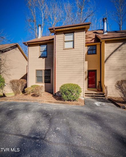 202 Windridge Colony Unit 202, Johnson City, TN 37601