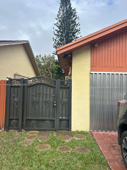 12945 SW 116th St, Miami, FL 33186