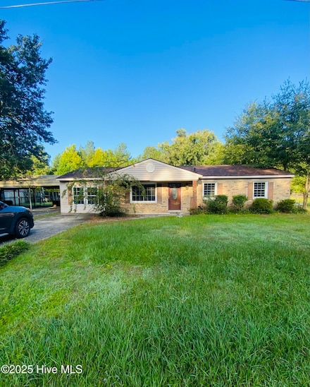 21140 Airbase Rd, Wagram, NC 28396