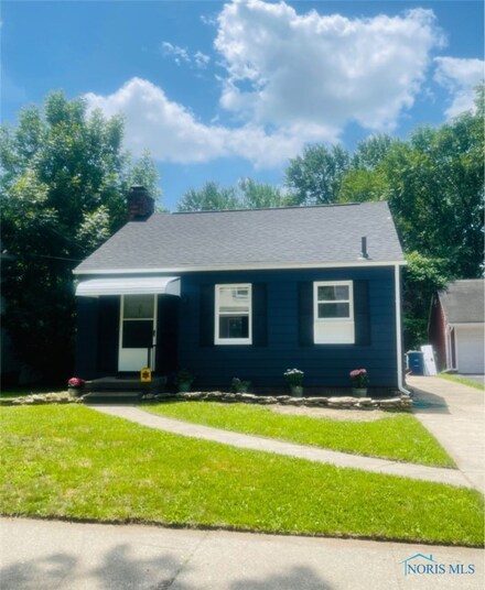 2439 Lambert Dr, Toledo, OH 43613