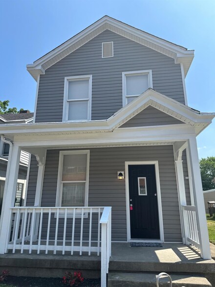 631 Symmes Ave, Hamilton, OH 45015