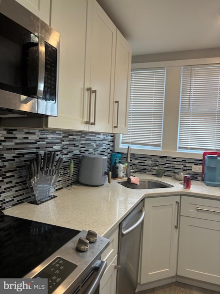 1837 E Venango St, Philadelphia, PA 19134