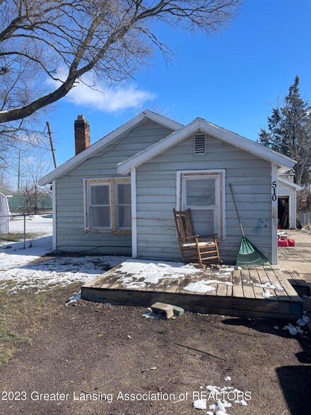 510 N Grace St, Lansing, MI 48917