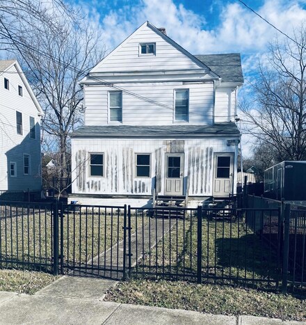 8440 Woodbine Ave, Cincinnati, OH 45216
