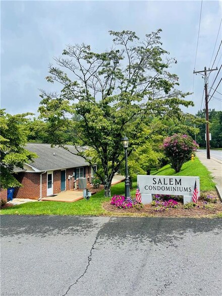 2033 N Main St Unit A, Mount Airy, NC 27030