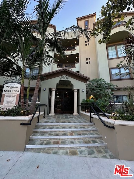 12104 Hoffman St Unit 302, Studio City, CA 91604
