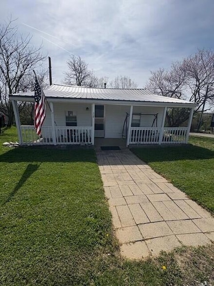 38 James St, Williamstown, KY 41097