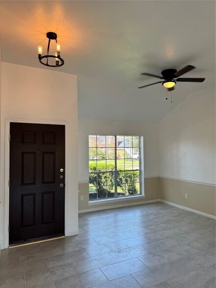 3607 Kennedy Dr, Pearland, TX 77584