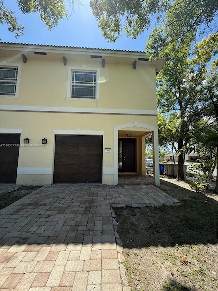 1247 NE 23rd Ave, Pompano Beach, FL 33062