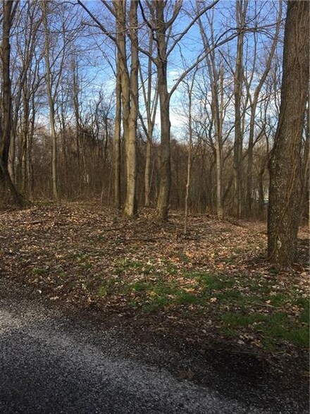 lot 21 Laura Dr, Hanover Township - Bea, PA 15026