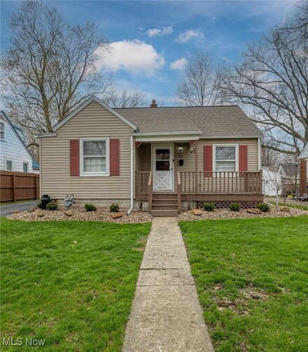 222 Brandtson Ave, Elyria, OH 44035