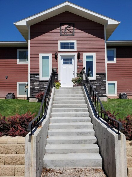 1110 W Boulevard St, Lewistown, MT 59457