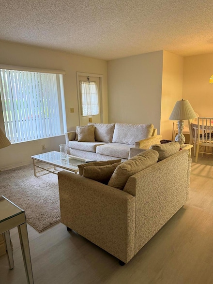 133 Lake Pine Cir Unit B-1, Greenacres, FL 33463