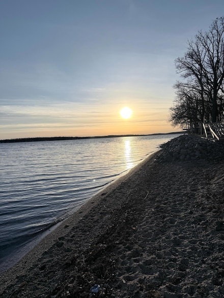 22558 Senns Beach Dr, Detroit Lakes, MN 56501