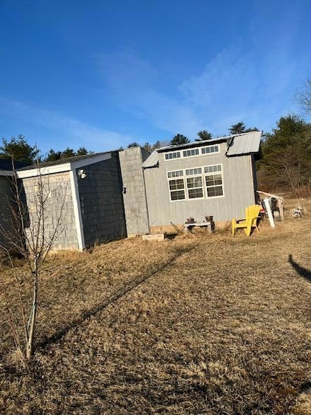 22 Westwood Acres Rd, Richmond, ME 04357