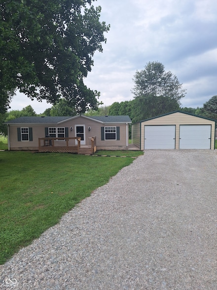 360 Gentlemen Place, Cloverdale, IN 46120