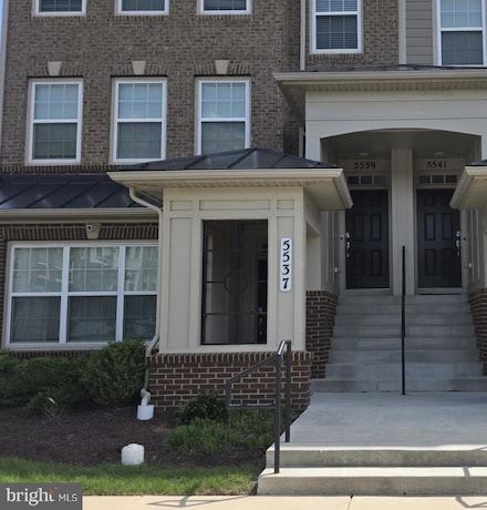 5539 Lanteen St, Lanham, MD 20706
