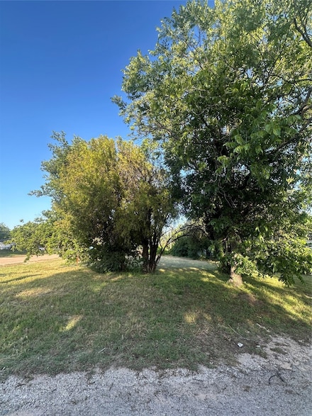 221 Pecan St, Clyde, TX 79510