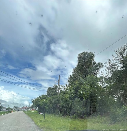 5932 NW Wolverine Rd, Port St. Lucie, FL 34986