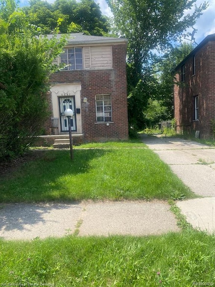 8883 Rutherford St, Detroit, MI 48228