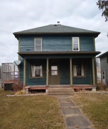 811 Hickory St, Hamilton, IL 62341