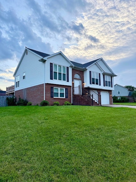 820 Isaac Shelby Cir E, Frankfort, KY 40601