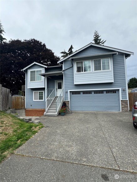 1238 S 313th St, Federal Way, WA 98003